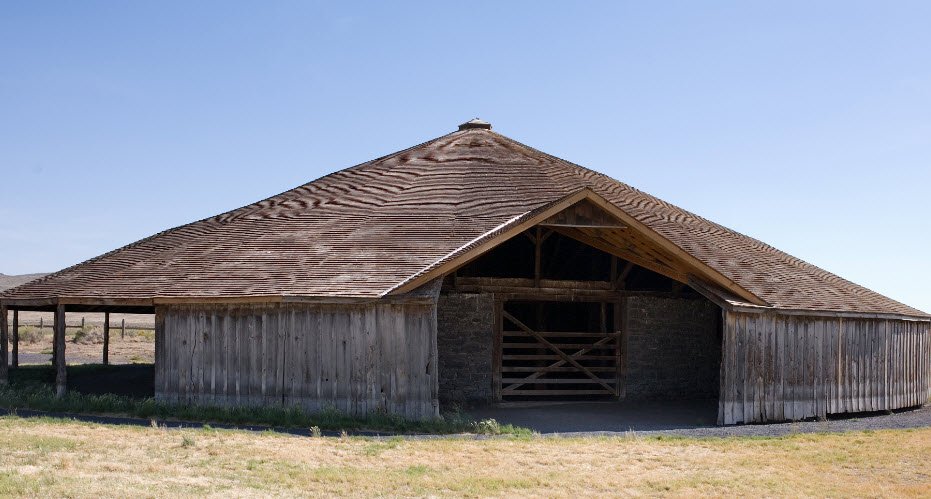 Pete French Round Barn State Heritage Site, Oregon, USA